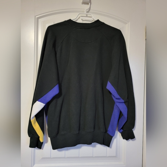 Vintage Court Club Crewneck - Picture 4 of 4